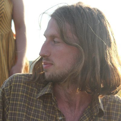 Doyalix's profile picture. Writer and chef