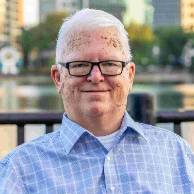 Executive Director, Lift Disability Network focused on Elevating Life in the Disability Family. Wheelchair user, Telling a better disability life story.