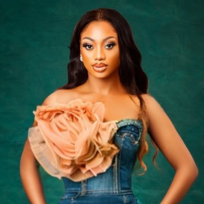 Tech / Ai , Host , Business owner (christieO cosmetics), Model , Brand Influencer Bookings -ojumuchristiana@gmail.com