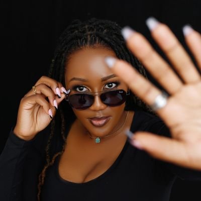 je_ne_les_suppo's profile picture. keeping it 1, double 0
