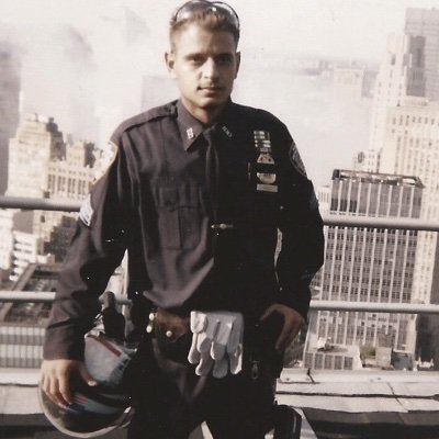 Brooklyn2Fla's profile picture. Ret. NYPD LT. Proud 9/11 First Responder, 1A 2A, American by birth, Spartan by blood. Cold Beers on Friday Nights, NY Giants Foot🏈on Sundays, #GirlDad