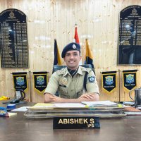 Abishek Sekar (@abisheksekar) 's Twitter Profile Photo Abishek Sekar (@abisheksekar) 's Twitter Profile Photo