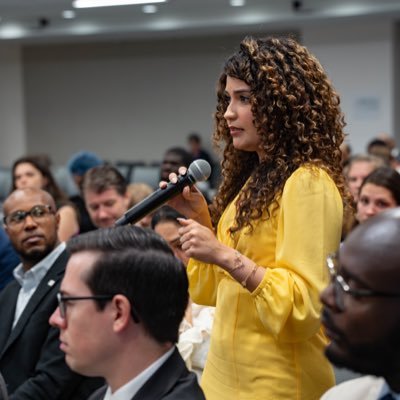 She/Her/Ella passionate about education & cafecito. @USAID Education Foreign Service Officer. Proud alumna @fiu_sipa & @GeorgetownSFS. Views my own. 🇻🇪🇺🇸