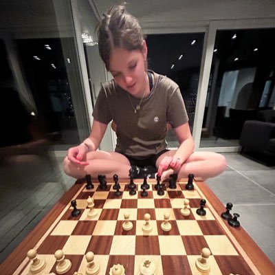 EvviTower's profile picture. just a girly who's crazy about crypto and living her best life 💫 
#SheFi scholar season 13 | well-behaved women seldom make history 😉😌