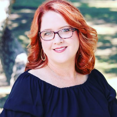 Author of paranormal and fantasy romance. Rep'd by @RachMBrooks. https://t.co/f0hHqnRs0h