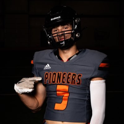 camden_holden's profile picture. BHSC 2025 | WR/S🏈| 5’11 | 170 | 3.6 GPA | 4.70 40 | 30 vert | 8’7 BJ |