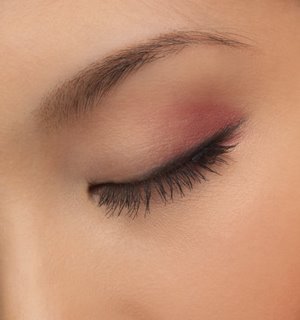 BrowThreading9's profile picture. 