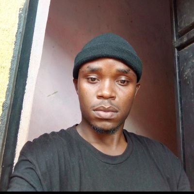 Bmakau4's profile picture. 