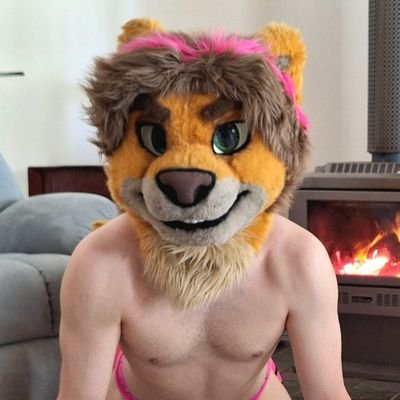 See pinned tweet.
In an alliance with @SnowSluttycat
