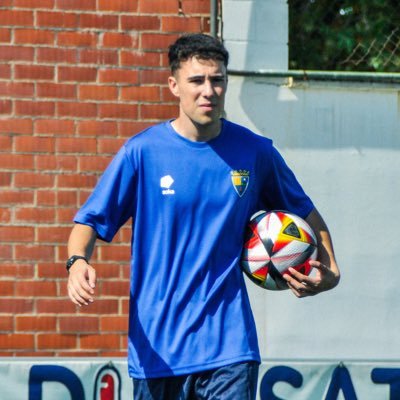 Entrenador Cadete ‘B’ en @rcdzaragoza | Antes, CD Teruel 2RFEF, RSD Santa Isabel | Magisterio en Educación Primaria