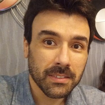 Professor/pesquisador da UFF, instituição na qual obteve seu doutorado em História. Atua nas áreas: História Iberoamericana (Política e Econômica) e Metodologia
