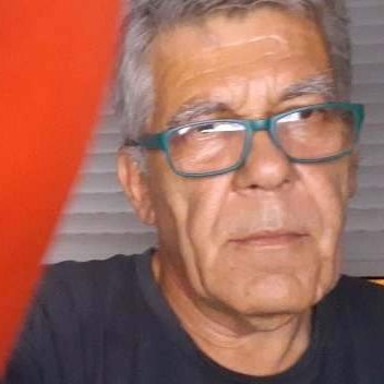 h_astras's profile picture. Δικηγόρος.
Η διαδρομή μου: Βόλος, Θεσσαλονίκη, Ικαρία, Βόλος... μάχιμος δικηγόρος μέχρι τον τελικό προορισμό.