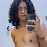 arturo (@howgloom) 's Twitter Profile