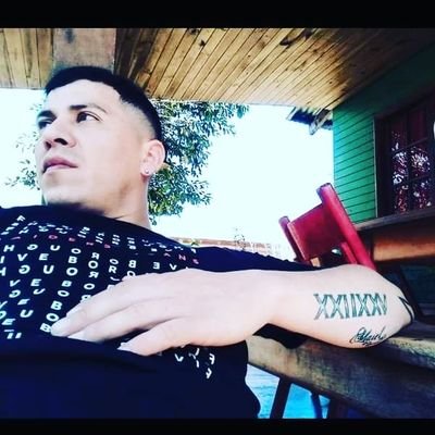 AdrianFern1060's profile picture. 