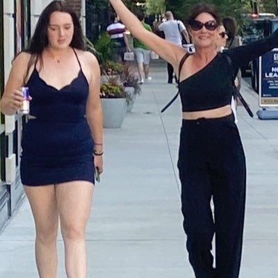 IsabelleEb66435's profile picture. 