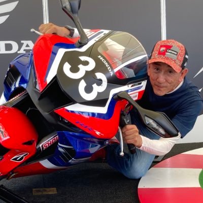 koji05312015's profile picture. 2輪4輪問わずレース大好きです