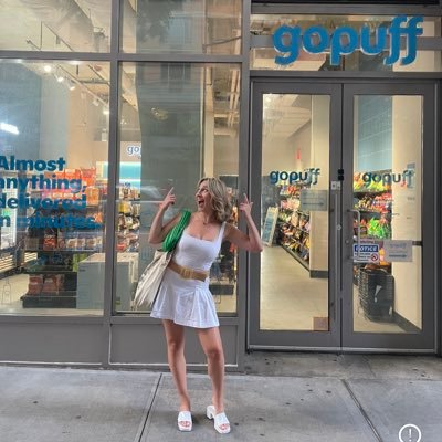 Emma_Leigh98's profile picture. new york city