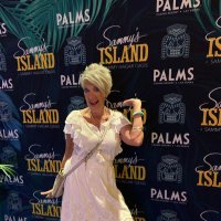 Babs 🇺🇸®️☮️💟📅💎🚁🛫☔️🦄💃🏽🕺💋 (@purpleubicorn) 's Twitter Profile