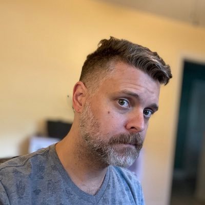 He/They Queer Polyamorous I like games, gin, cats, Dr Who, Star Trek, short speculative fiction, butts #blacklivesmatter #blacktranslivesmatter