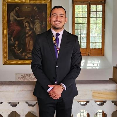 Estudiante de Jurisprudencia-URosario (Enfasis en Periodismo y Opinión Pub),
Exconsejero de Juventudes por Montería.
Cordobés.