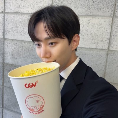 le2jhgood's profile picture. 있는힘껏행복하기