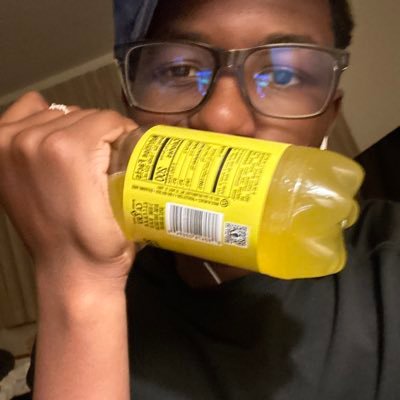 sharkeyflor's profile picture. voir dire   https://t.co/ZYyGFXi2kn