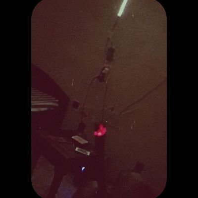 kiki_19c's profile picture. jkuat// hustle // manifesting future bigwig