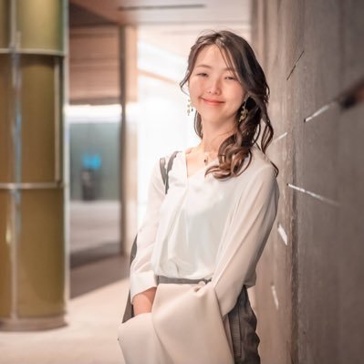 yuki_cosmodots's profile picture. ⭐️会社員から独立開業3ヶ月で月商7桁⭐️ SNSマーケ&UTAGE構築代行＆ローンチサポート｜講座構築で200名以上講師育成｜🎥YouTube１本目5万回再生｜講座構築８年｜女性のビジネス構築コンサルタント｜田舎と都会の2拠点デュアルライフ｜営業０でクライアント12件獲得の秘訣を伝えます