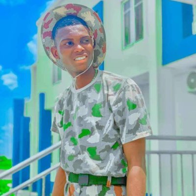 adeshokan1998's profile picture. 