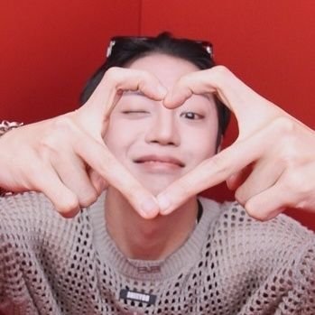 @official_ace7 ᴬ♤₅ㅣA.C.E's squad team supervisor (in my dream)