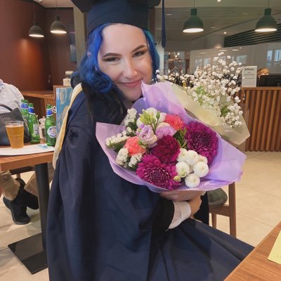 chloebslt's profile picture. (She/Her) 🏳️‍🌈 Speech and Language Therapist in ALD.