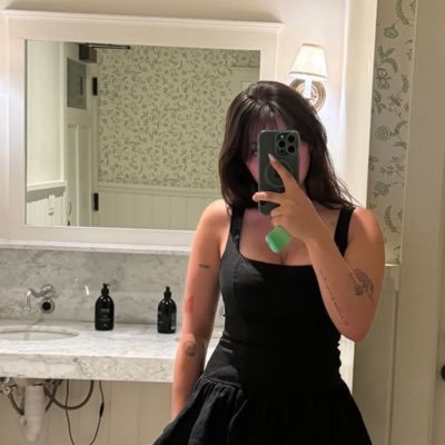 emilyGirl4fun12's profile picture. A lady of trust understanding and loyalty, in need of a loyal heart just too keep alive once a again 😌😌😌.