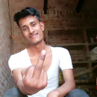 arjun_singh_mnm's profile picture. अगर आपको लगता है कि आप मुझे जानते हैं तो दोबारा सोचें  
🤔🤔