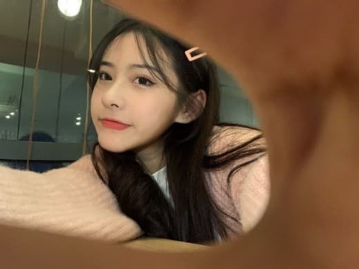 AmnerieR88653's profile picture. 极品资源丰富，服务种类多，
为高端男性服务💕
靠谱、专业、贴心、私密💕
频道以备不时之需💕
飞机频道💕：https://t.co/tc2cYwXE09