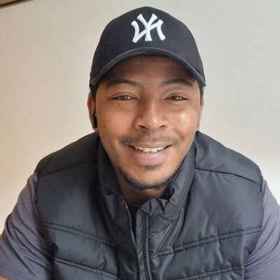 DamiAgbo_Storm's profile picture. Took a minute to find my Voice, now that I have, I'll speak my mind

#Dammyyo