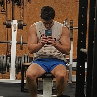 Manuel_agui99's profile picture. just myself talking to myself about myself