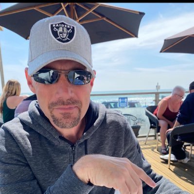 holtham_paul's profile picture. old school eternal and Louise fan and Katy Perry x  anything from the 90s and ASTON VILLA FC Eastleigh F.C. and saints F.C.