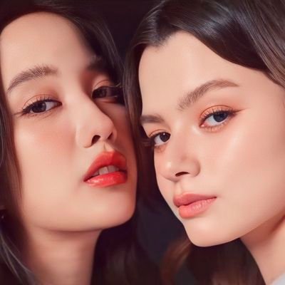 JeongsCheeks's profile picture. ʰᵉʰᵉ ᴶᵉᵒⁿᵍᴹᶦ
JEONGMIHYO
🐶🐧🦄
아이유 + 비비 
FREENBECKY 
alipin ni Freen 
nabading kay Freen