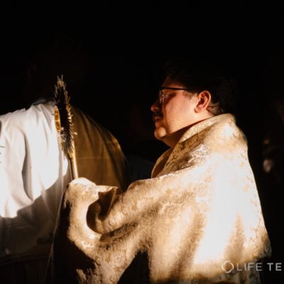 photographer. adventurer. storyteller. friend of Jesus. traveler. brunch enthusiast. priest @cscvocations | residence life and campus ministry @uportland
