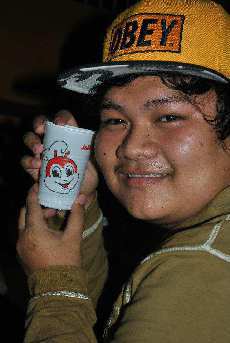 AristoteliCum's profile picture. Hit the brakes I feel like cruising with you, you've been staring away, are you phased or are you thinking? Your crack a smile and wave doesn't scare me away. ♥