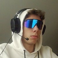 tommy :c (@brokenaimexe) 's Twitter Profile