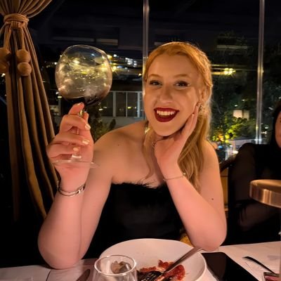 loverstay0's profile picture. Бяла роза