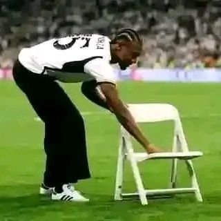 Froshnwa's profile picture. Interior decorator and a student