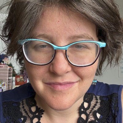 Break trauma cycles, make art, express love! Director of Strategic Comms @GLIDEsf, proud @dsaeastbay member, formerly editor @BKPub