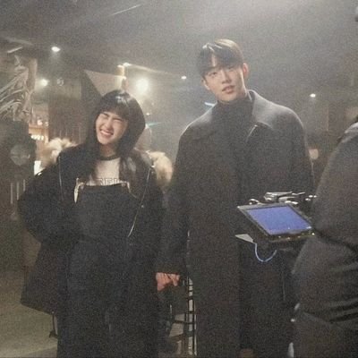 mauakun's profile picture. I like warm hugs like Olaf.