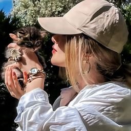 Dorrynath_rVZE's profile picture. 