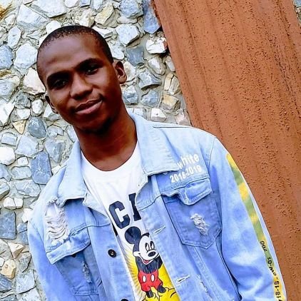 ChechesingElect's profile picture. 