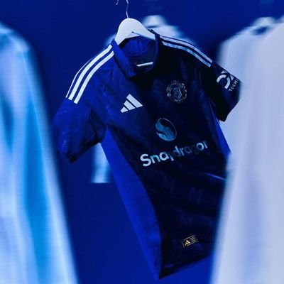 AbbeyMikhi's profile picture. Lover of Football 🔴⚪⚫
#GGMU