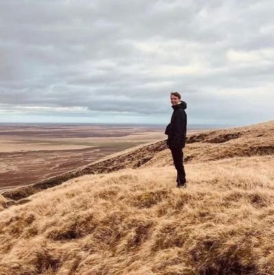 tvrei21's profile picture. 