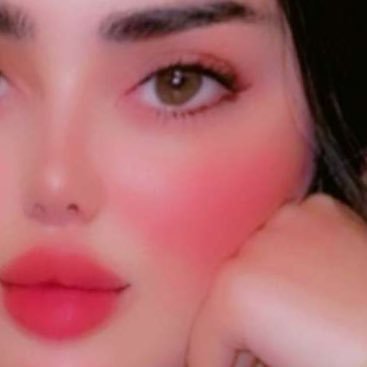 يُحكى أن هُناك فتَاة قويّة حتى في ذبُولها تُزهِر.🌺 ..ََََ.
يـادولة الدسـتور دُمتي أبيّه .... غالية عزيزة حُـره و شعبچ أحرار❤️ 🇰🇼